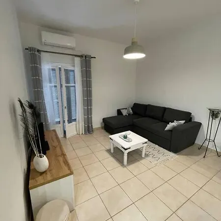 Alekas Cozy Apartament *